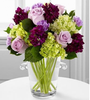 The Eloquent™ Bouquet by Vera Wang