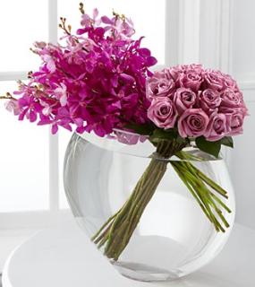 Duet Luxury Rose Bouquet - 18 Stems of 24-inch Premium Long-Stem