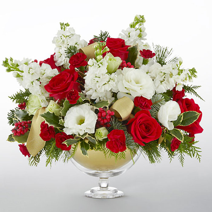 The Holiday Peace&trade; Bouquet by Vera Wang