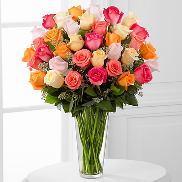 The Graceful Grandeurâ„¢ Rose Bouquet