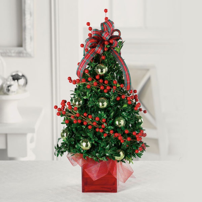 Tabletop Berry Tree Red
