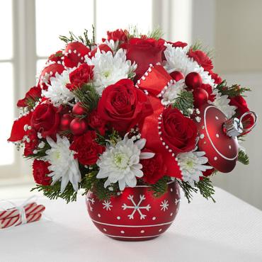 The Season&#39;s Greetings&trade; Bouquet